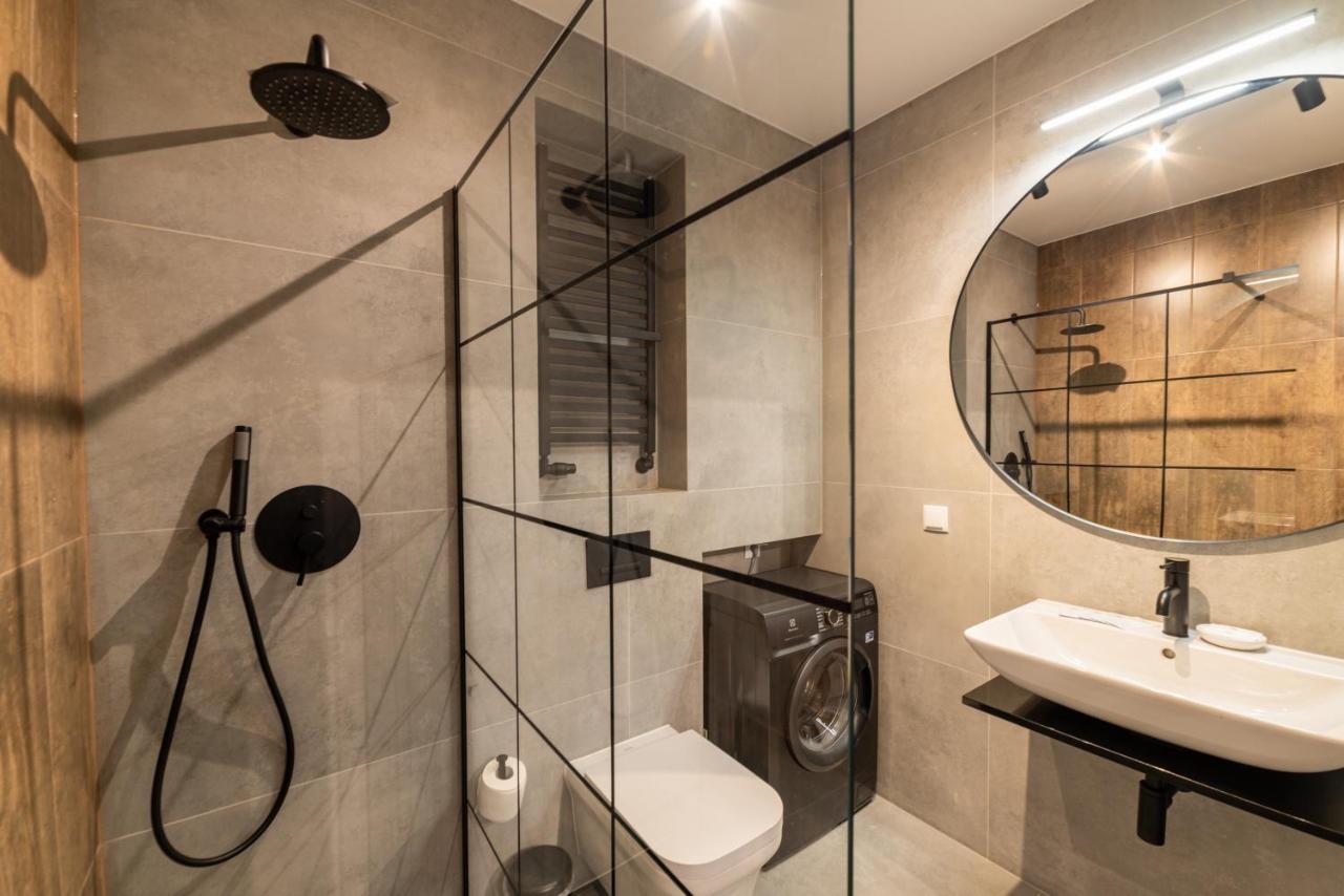 Mennica Residence Luxury Location Варшава Екстер'єр фото